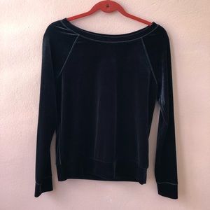 Aerie black velvet king sleeve blouse